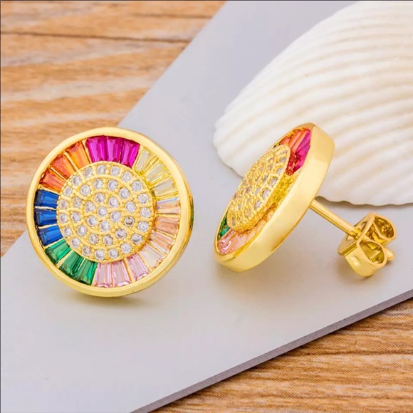 NEW Delicate Round Colorful Stud Earrings - Picture 5 of 5